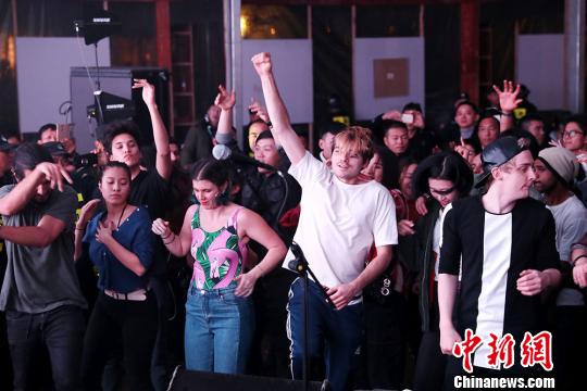 楠溪江・东海跨年音乐节吸引了来自国内外的众多音乐“朝圣者”前往狂欢。永嘉宣传部提供 永嘉宣传部提供 摄